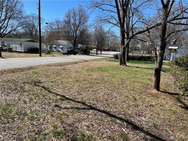 303 Corning St, Anderson, SC 29624 - view of yard