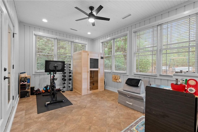 exercise room featuring visible vents, a ceiling fan, and recessed lighting