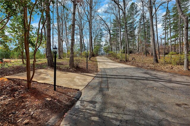 Listing photo 3 for 920 Spanish Point Dr, Seneca SC 29678