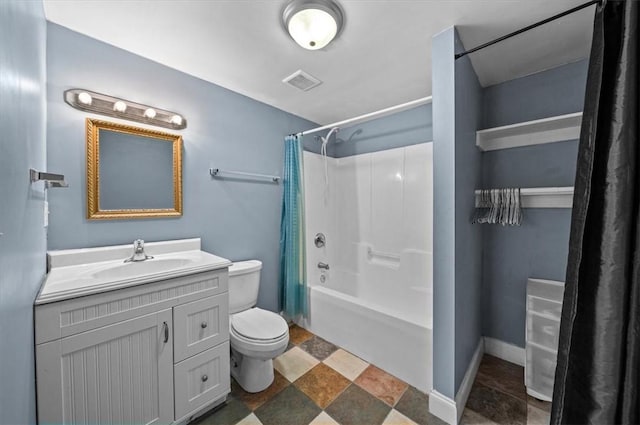 full bath with visible vents, baseboards, toilet, shower / bathtub combination with curtain, and vanity