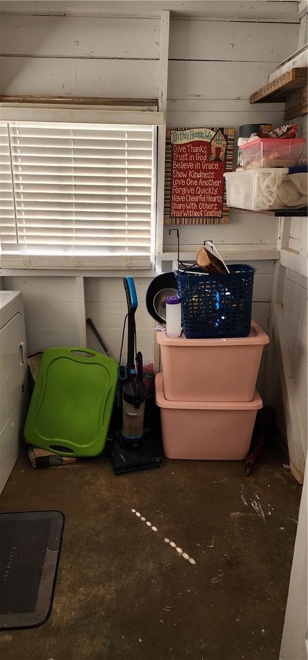 washroom featuring laundry area