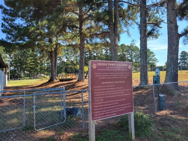 exterior details featuring fence