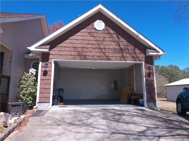 115 Morgan Rd, West Union, SC 29696 - garage with driveway