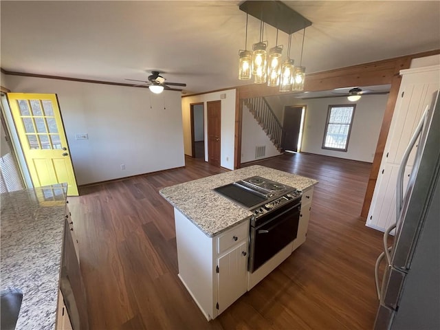 236 Issaqueena Dr, Central, SC 29630 - kitchen featuring freestanding refrigerator, ceiling fan, electric stove, open floor plan, and crown molding