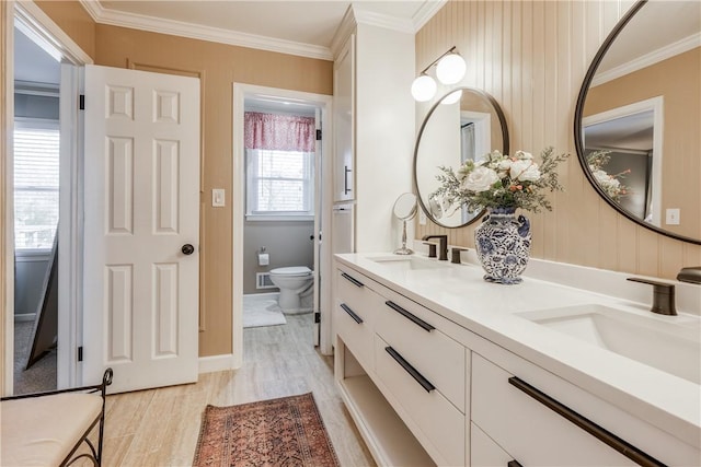 115 Pine Forest Dr, Easley, SC 29642 - full bath with a sink, toilet, and ornamental molding
