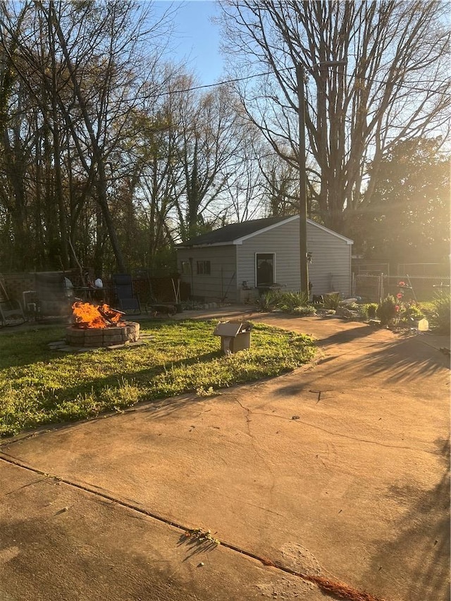125 Victorian Dr, Anderson, SC 29625 - view of front of property featuring a fire pit
