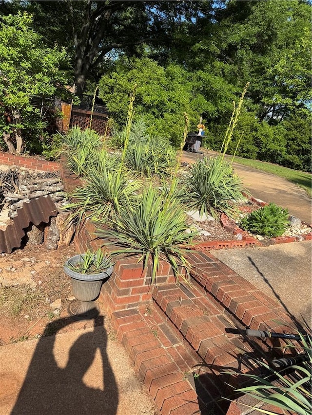 125 Victorian Dr, Anderson, SC 29625 - view of yard featuring fence