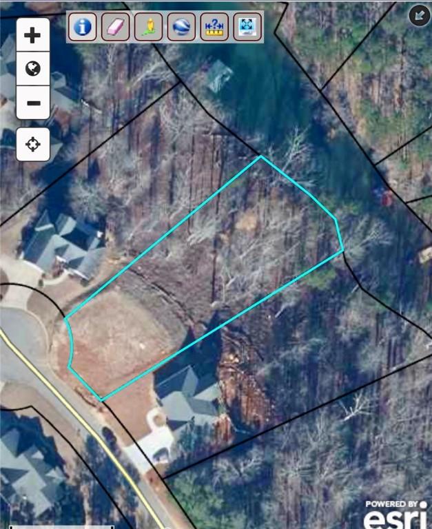 110 Shelter Cove Dr, Seneca, SC 29672