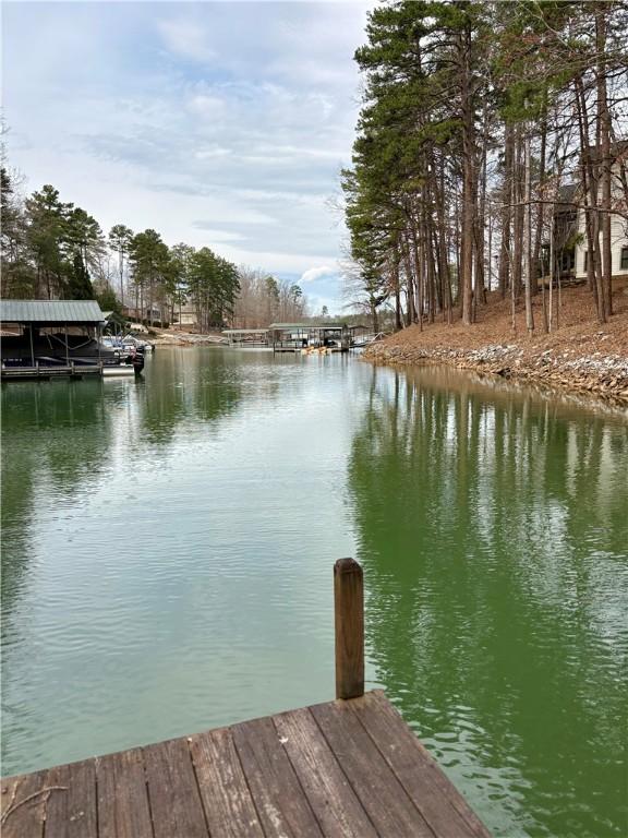 110 Shelter Cove Dr, Seneca, SC 29672