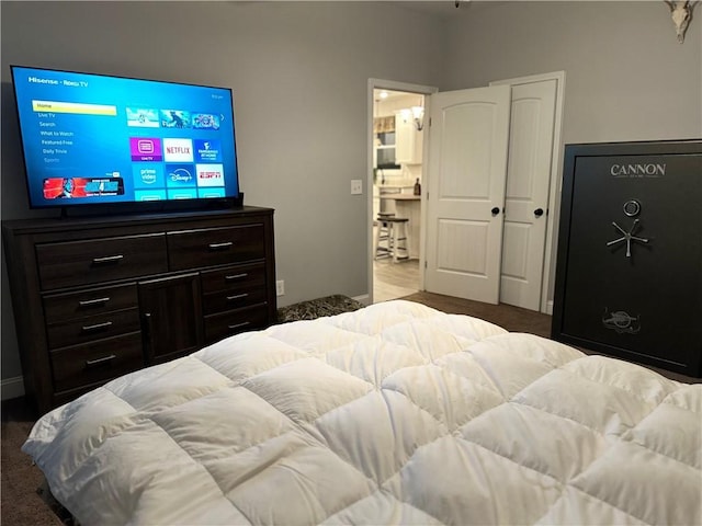 bedroom with carpet