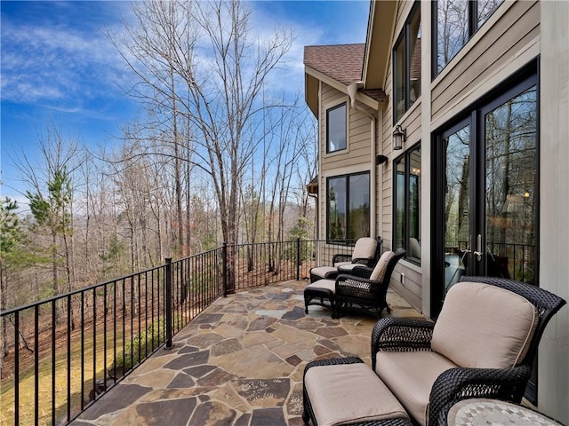 105 Green Cove Way, Six Mile, SC 29682 - view of patio / terrace