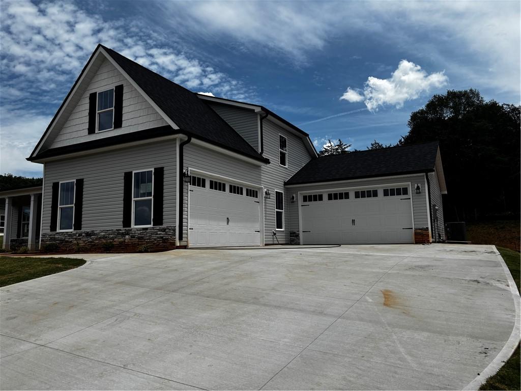 101 Powell Ct, Easley, SC 29640 - photo 2