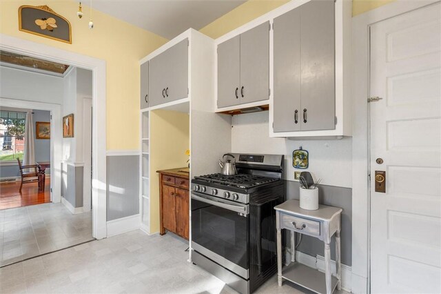 222 E Creswell Ave, Greenwood, SC 29646