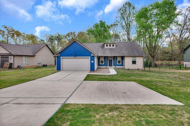 view of front of house featuring driveway, fence, a front lawn, crawl space, and a garage