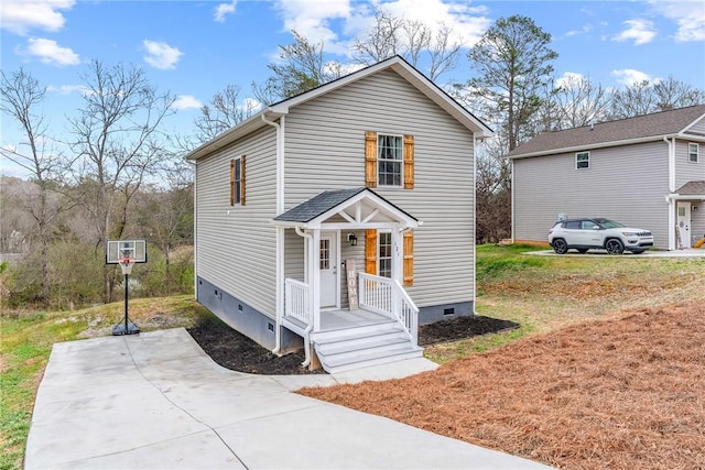 view of front facade with crawl space