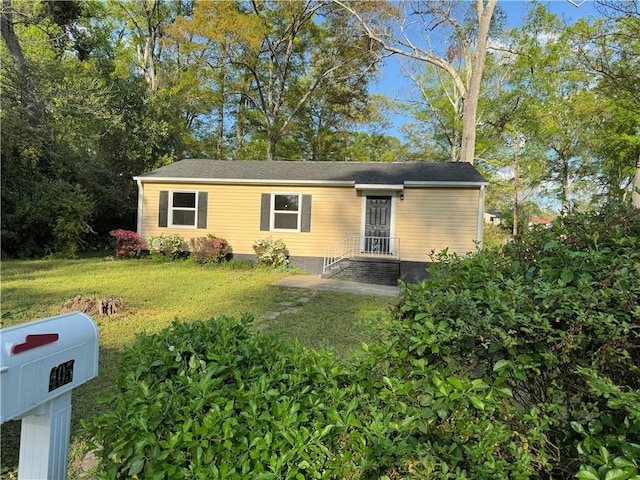 405 Casey St, Anderson, SC 29624 - view of front of property featuring a front lawn