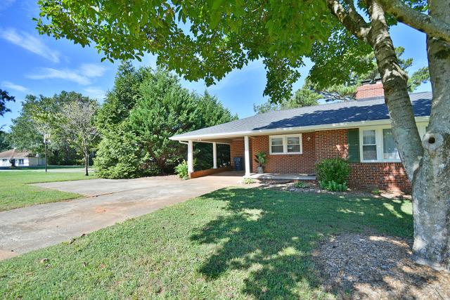 3011 Manchester Cir, Anderson, SC 29625 - photo 2