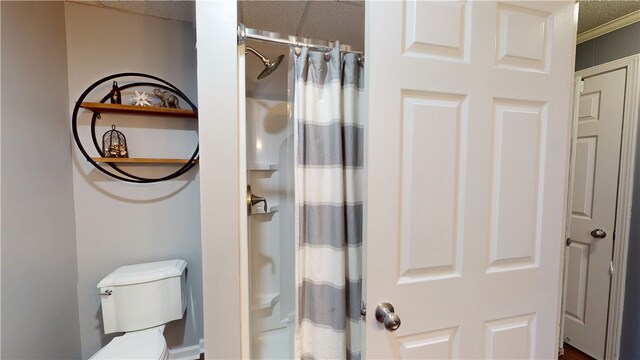 15009 Beacon Ridge Dr, Seneca, SC 29678 - full bathroom with toilet and ornamental molding