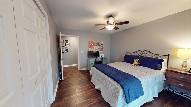 15009 Beacon Ridge Dr, Seneca, SC 29678 - bedroom featuring dark wood-type flooring, baseboards, a closet, and a ceiling fan