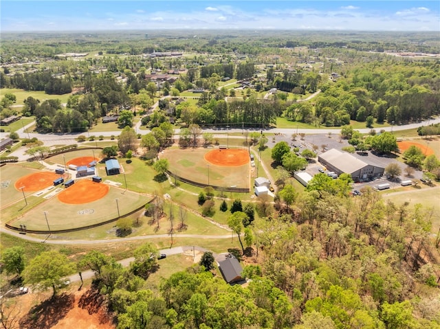 bird's eye view with a view of trees