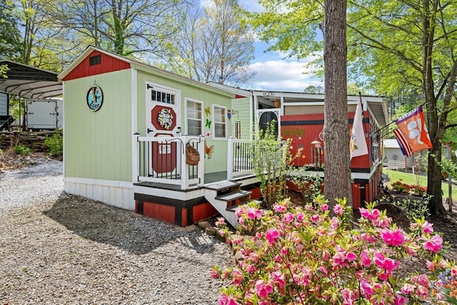 215 Newbury Cir, Westminster, SC 29693 - view of outdoor structure featuring an outbuilding and a detached carport
