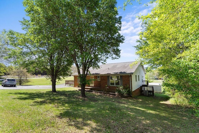 221 Lakeview Dr, Liberty, SC 29657 - view of front of house featuring a front lawn and brick siding
