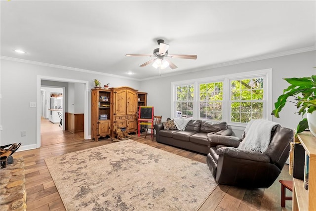 112 Briar Creek Ln, Anderson, SC 29621 - living area with recessed lighting, a ceiling fan, crown molding, baseboards, and light wood-style flooring