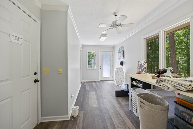 entryway with ceiling fan, baseboards, crown molding, and dark wood-style floors