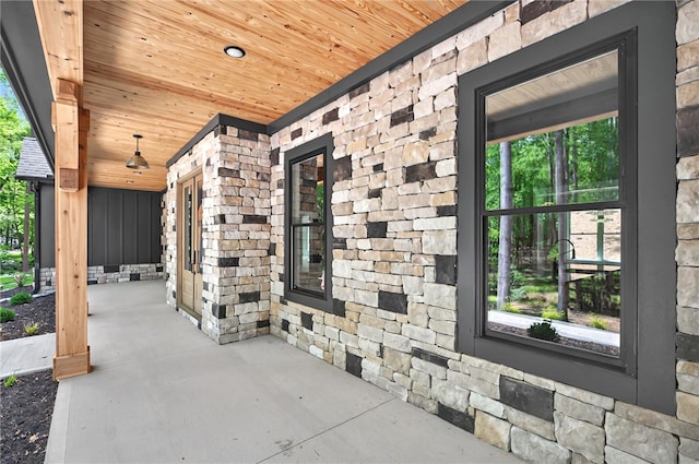 view of patio / terrace with a porch