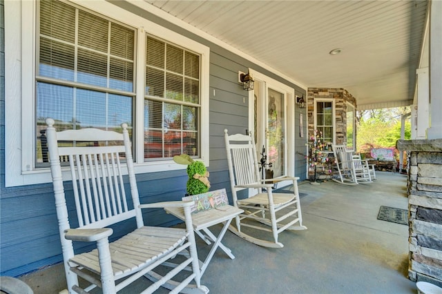 view of patio / terrace with covered porch