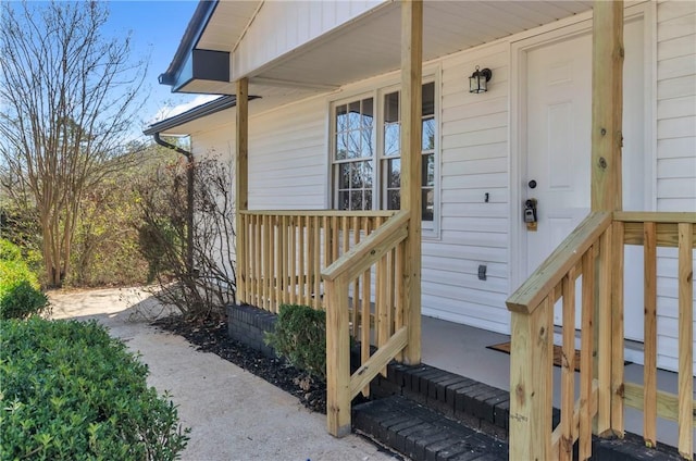 property entrance with a porch