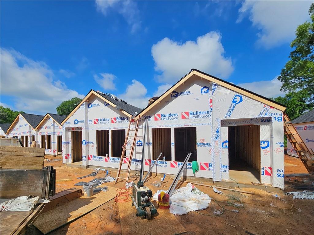 view of property in mid-construction