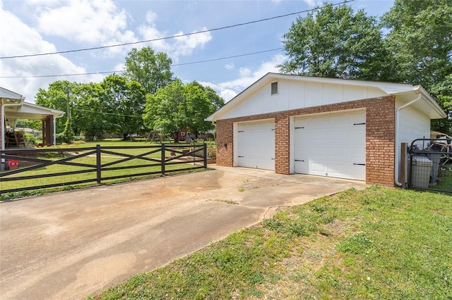 detached garage with fence