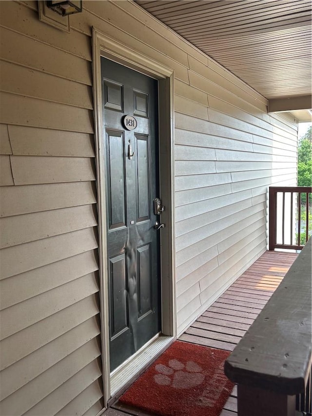 view of property entrance
