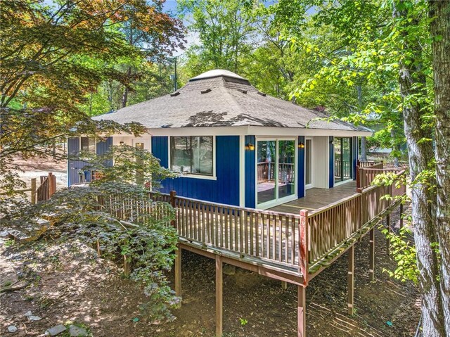 243 Beaver Lodge Rd, Hartwell, GA 30643 - view of front facade featuring a deck and a shingled roof