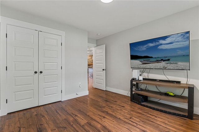 604 Robin Hood Ln, Anderson, SC 29621 - bedroom featuring baseboards, wood finished floors, and a closet