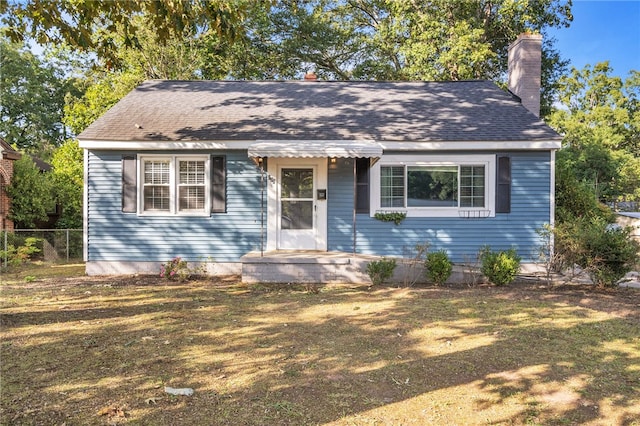 322 Whitehall Rd, Anderson, SC 29625 - bungalow-style house with fence and a chimney