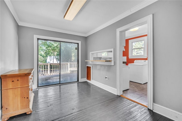 322 Whitehall Rd, Anderson, SC 29625 - interior space with independent washer and dryer, crown molding, a healthy amount of sunlight, and wood finished floors