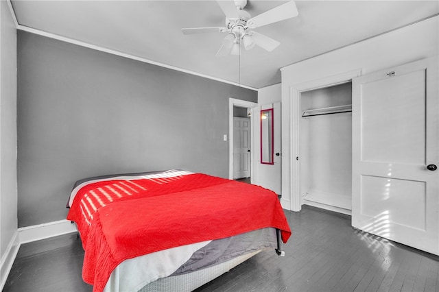 322 Whitehall Rd, Anderson, SC 29625 - bedroom with a ceiling fan, baseboards, wood finished floors, and a closet