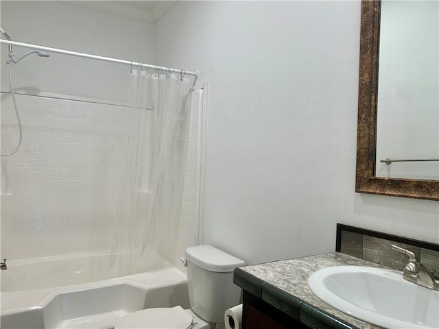 204 Rock Creek Rd, Anderson, SC 29625 - full bathroom with vanity, shower / tub combo with curtain, and toilet