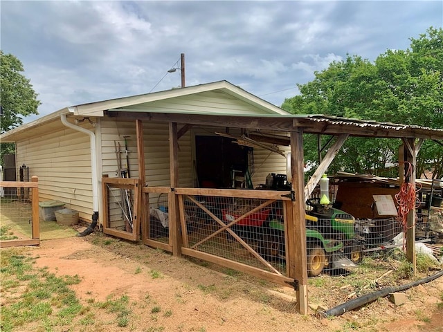 204 Rock Creek Rd, Anderson, SC 29625 - view of outbuilding with an exterior structure