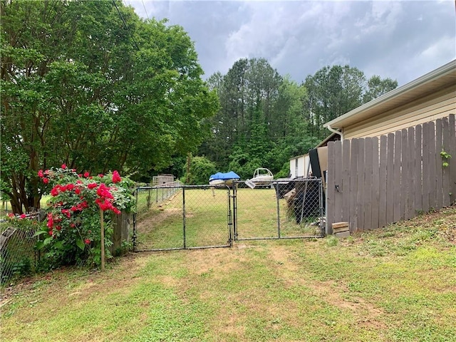 204 Rock Creek Rd, Anderson, SC 29625 - view of yard with a gate