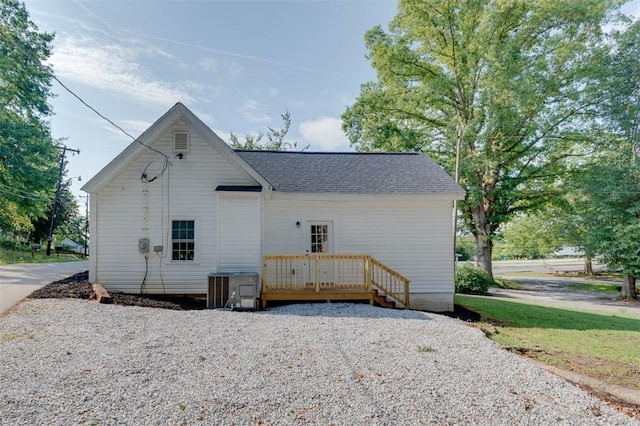 9 Dixie Ave, Liberty, SC 29657 - back of property with roof with shingles, central air condition unit, and a deck