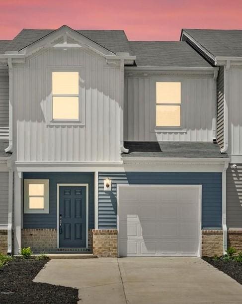 112 Arrow Ct, Greer, SC 29651