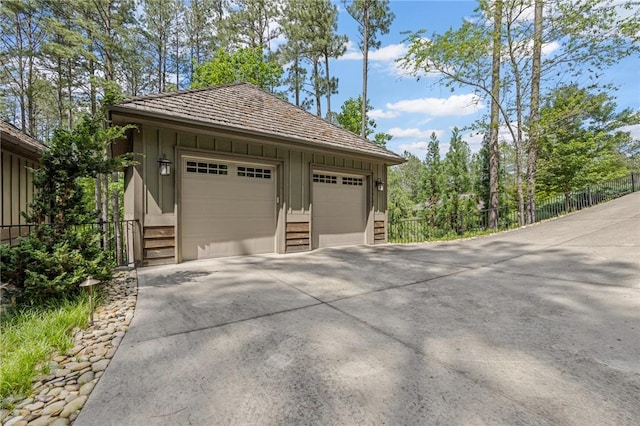 109 Laurel Pond Way, Sunset, SC 29685 - detached garage featuring fence