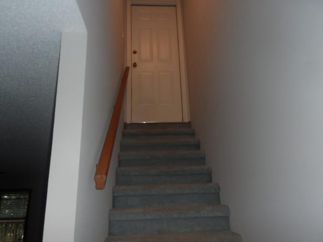 124 S Spring St, Central, SC 29630 - view of stairs