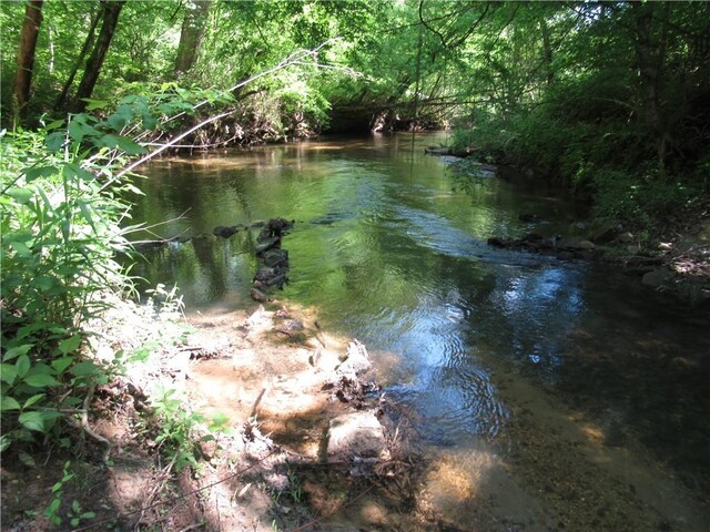 716 Sliding Rock Rd, Pickens, SC 29671
