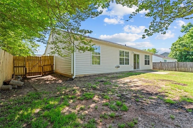 105 Tripmont Ct, Simpsonville, SC 29680 - rear view of property featuring a fenced backyard and a patio