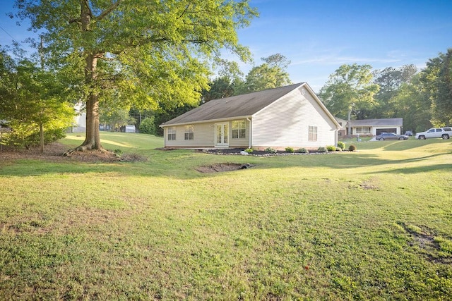 111 Coachman Ct, Anderson, SC 29625 - rear view of house featuring a lawn