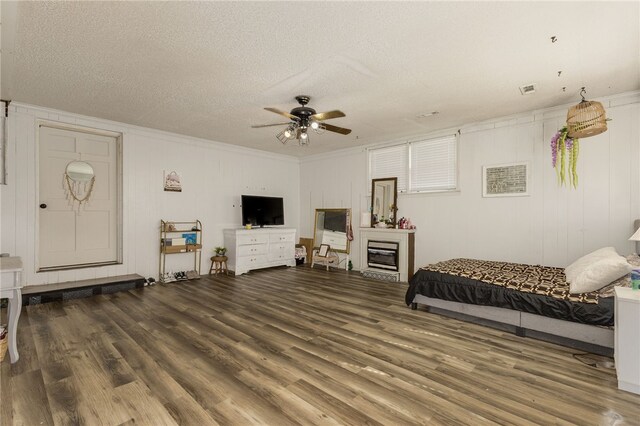 203 Greenmeadow Cir, Anderson, SC 29626 - bedroom with wood finished floors, a textured ceiling, crown molding, and a ceiling fan